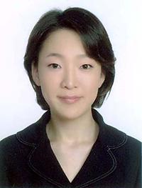 김유아
